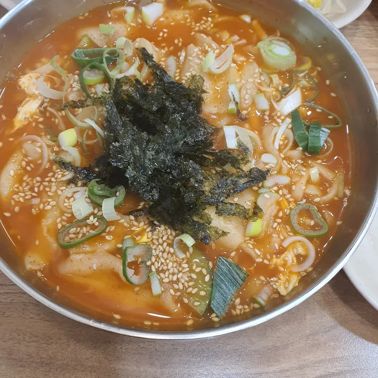 공릉동멸치국수 사진