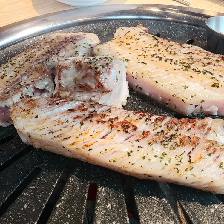 맛있는고기에솜씨를더하다 사진