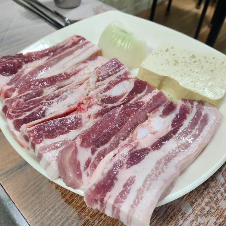 촌돼지생오겹 사진