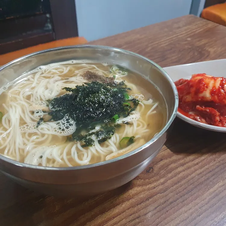 엄마네잔치국수 사진