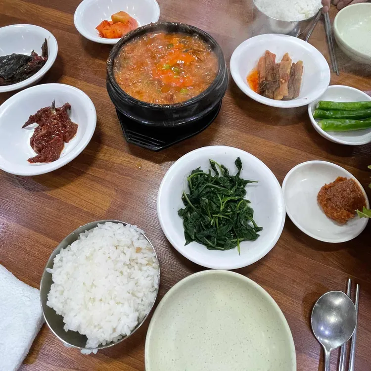 멸치쌈밥집 사진