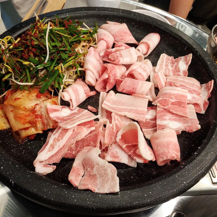 창영이 부추냉삼&국수집 사진