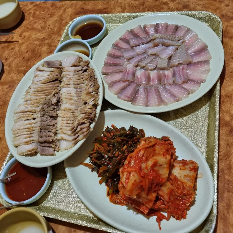 홍탁마을 사진