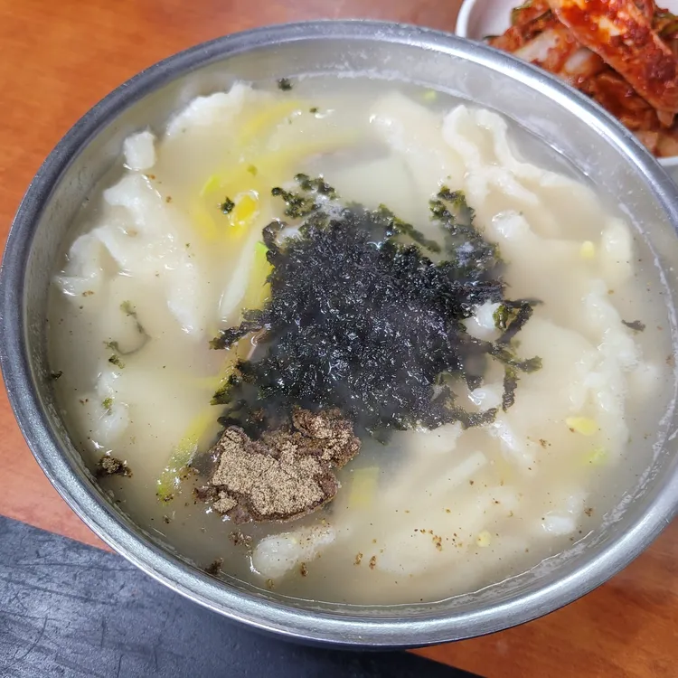 옛맛손칼국수 사진