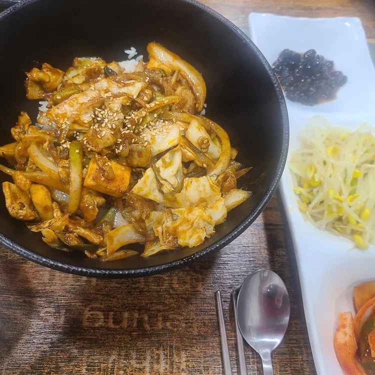 부산역 골목김치찌개 사진