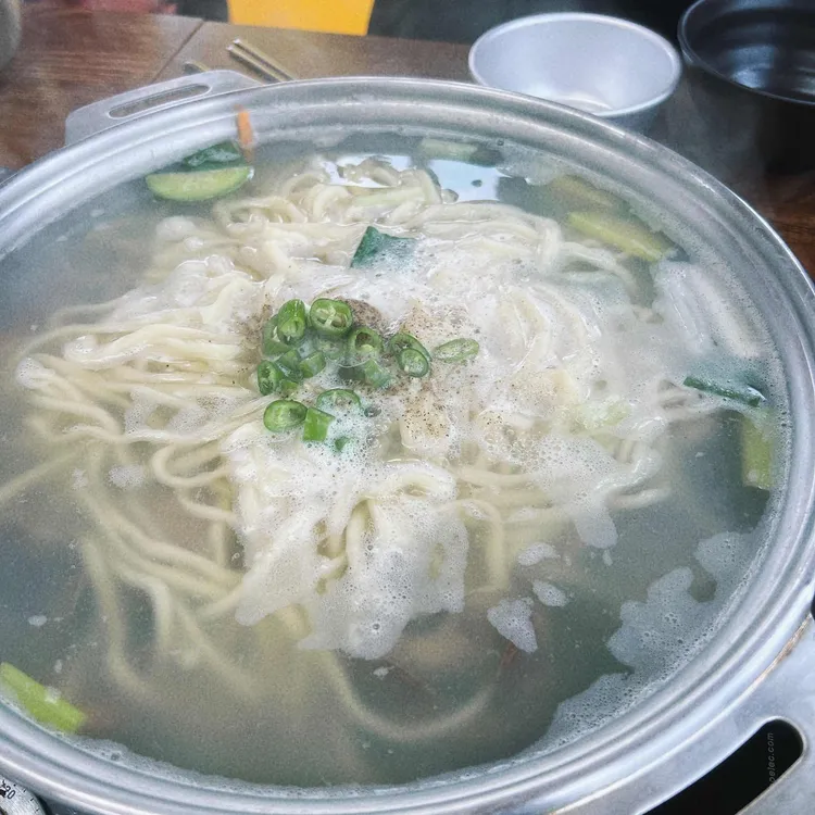황금손칼국수 사진