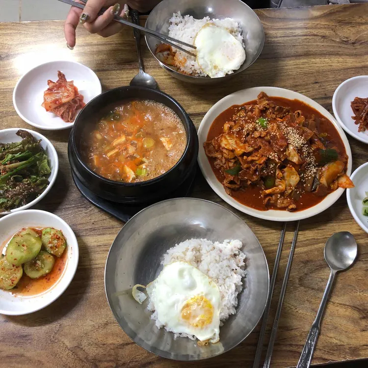 먹돌이식당 사진