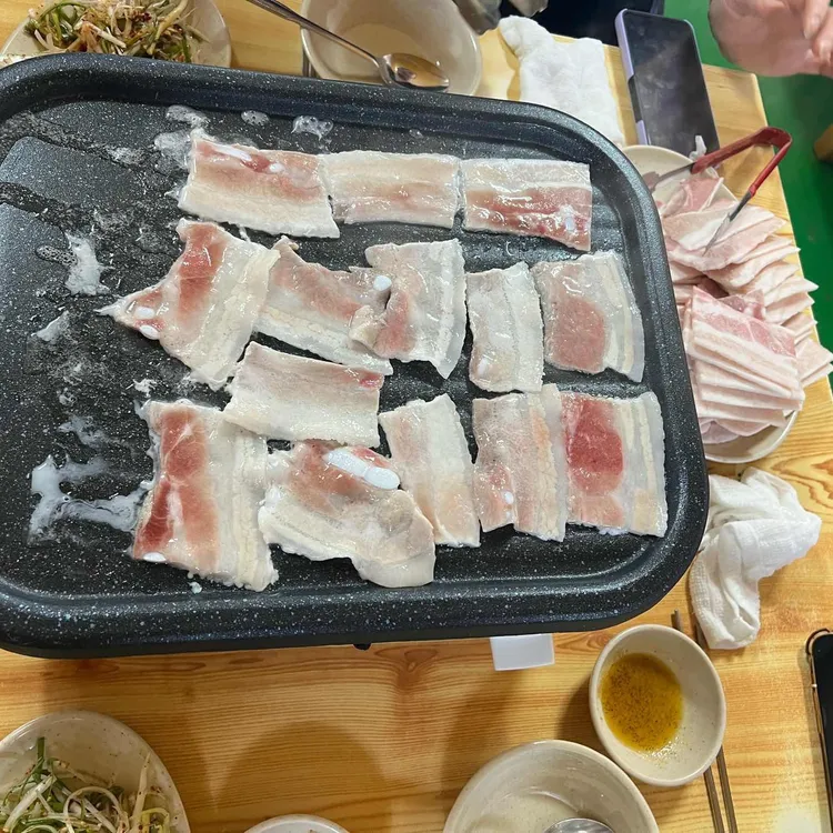 한방솔잎숯판구이 사진