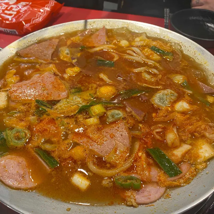 놀부부대찌개 사진