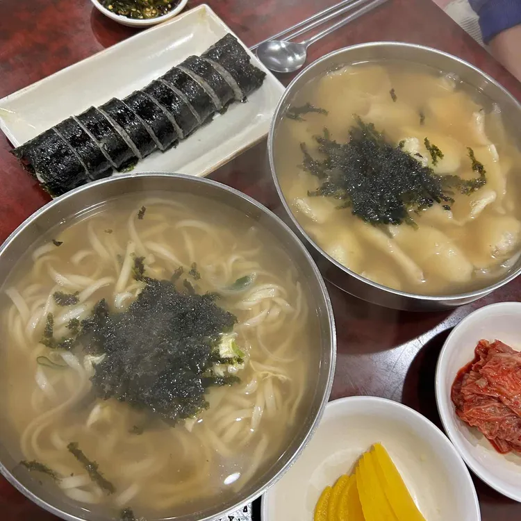 자매 멸치국수 사진