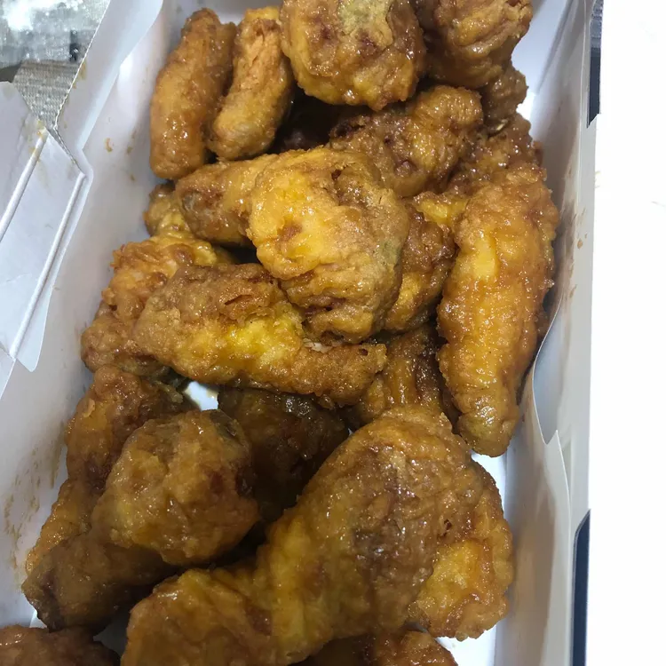 교촌치킨 사진