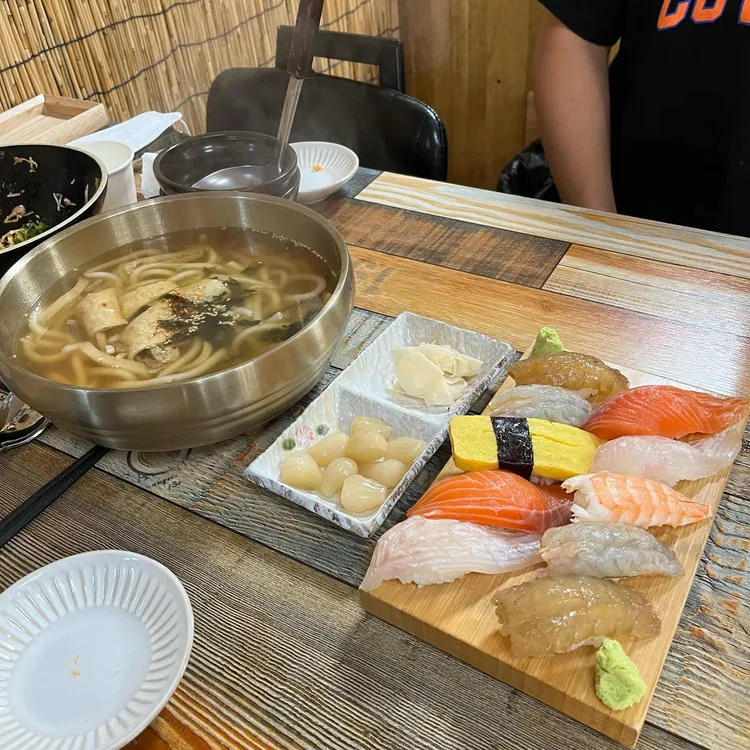 수제새우연어초밥 사진