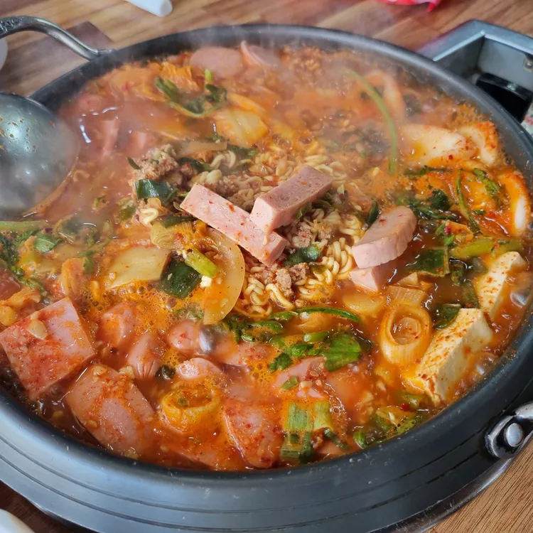 통큰부대찌개 사진