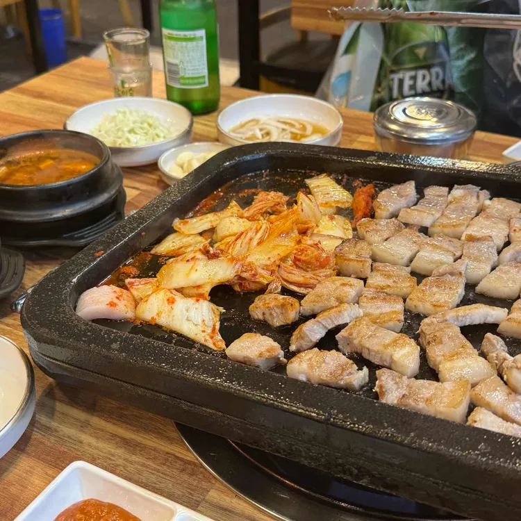 제주화산석돌판구이 사진