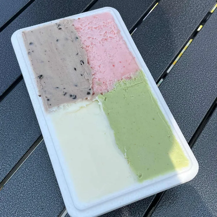 펠리치따 사진
