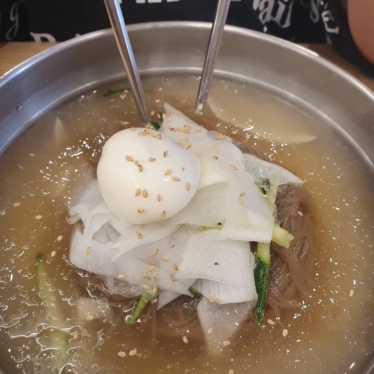 육쌈냉면 사진