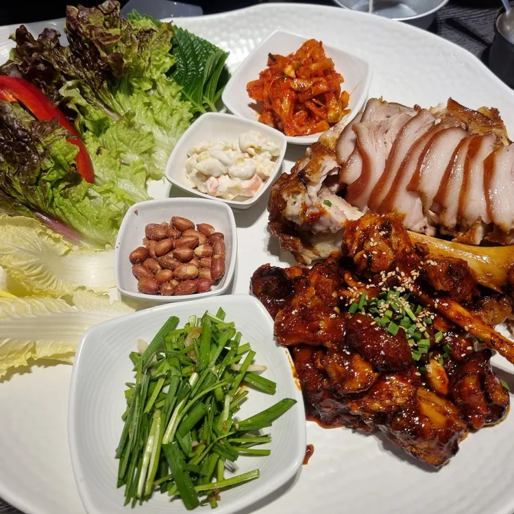옛이담골수제족발얼음막걸리 사진