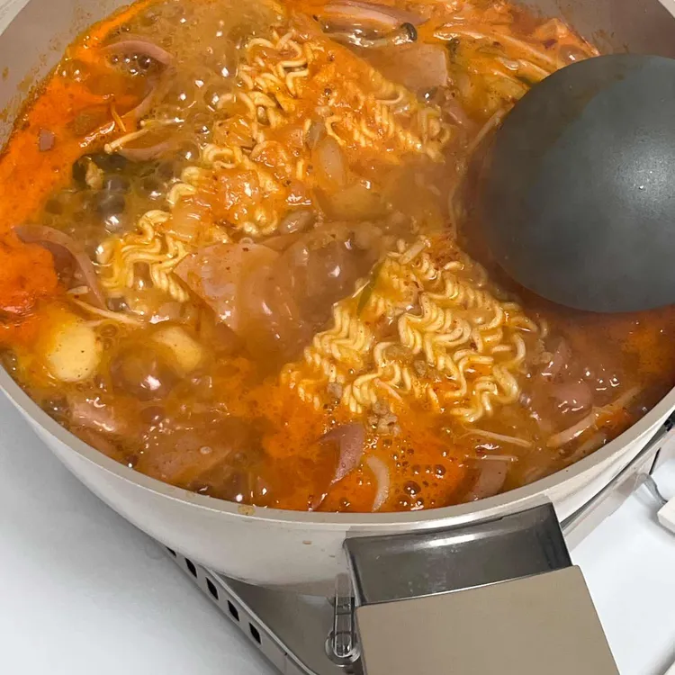 땅스부대찌개 사진