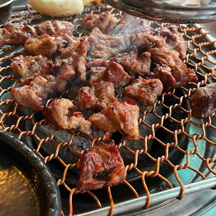 돼지전설 사진