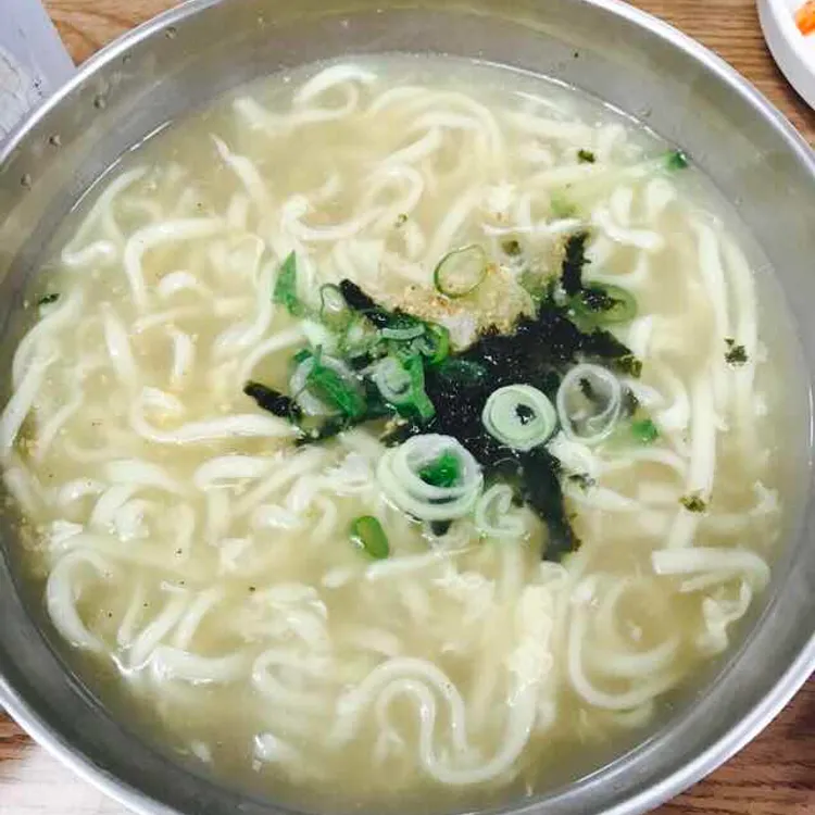 삼삼칼국수 사진