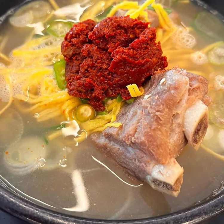 평이담백뼈칼국수 사진