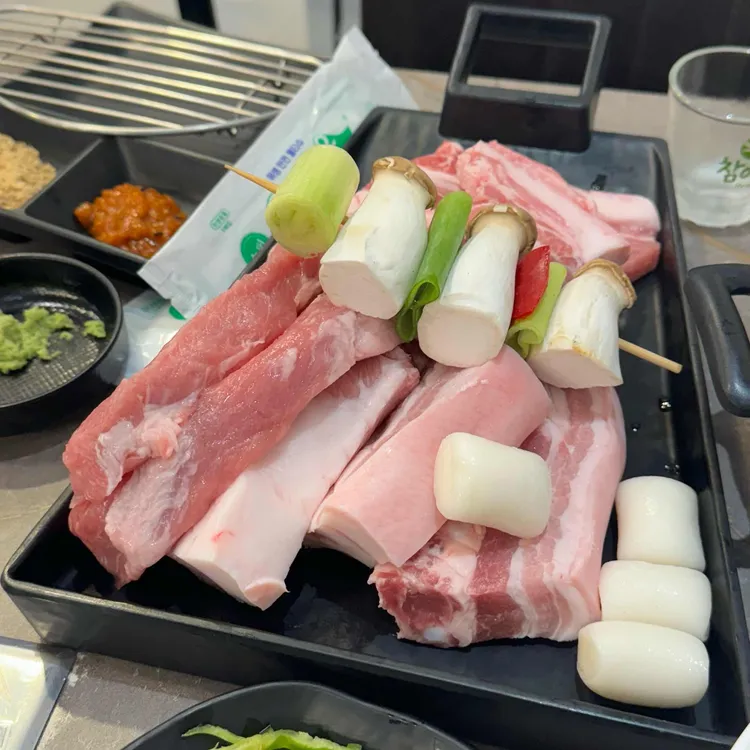 꾸버통삼겹 사진