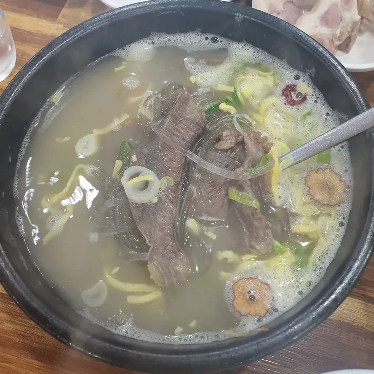 우메기돌솥국밥 사진