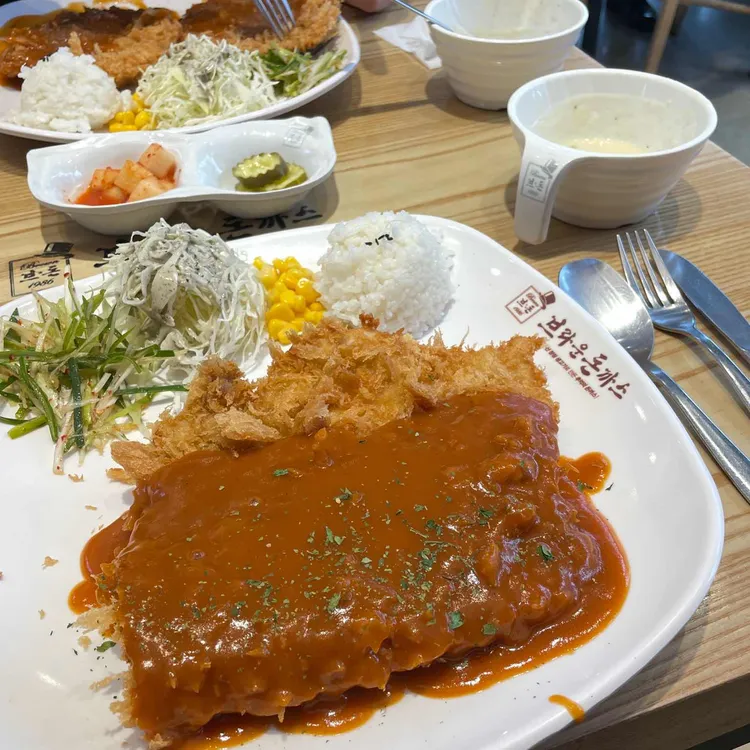 브라운돈까스 사진