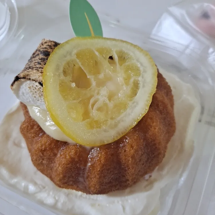 크림에 퐁당 사진