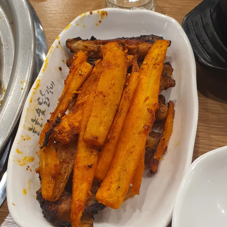 놀놀숯닭갈비 사진