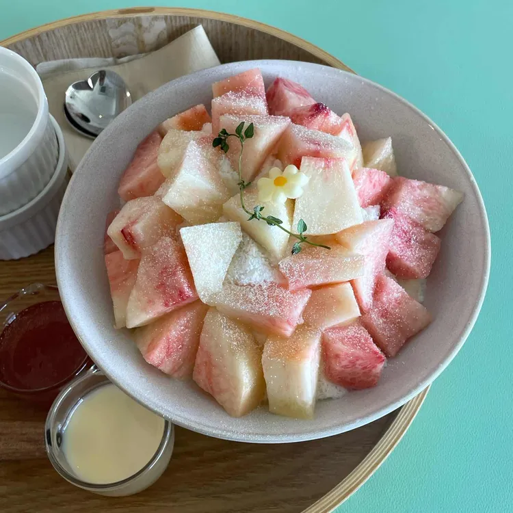 더뷰 사진