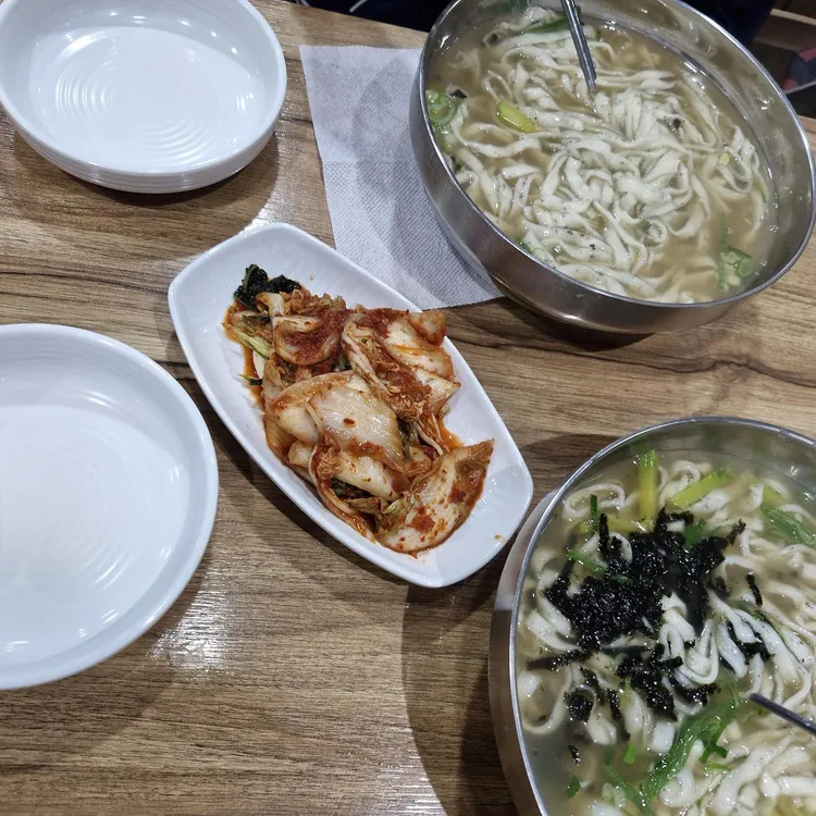 장터칼국수 사진