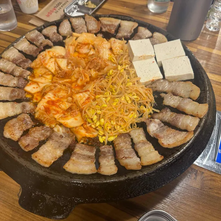 무쇠김치삼겹 사진