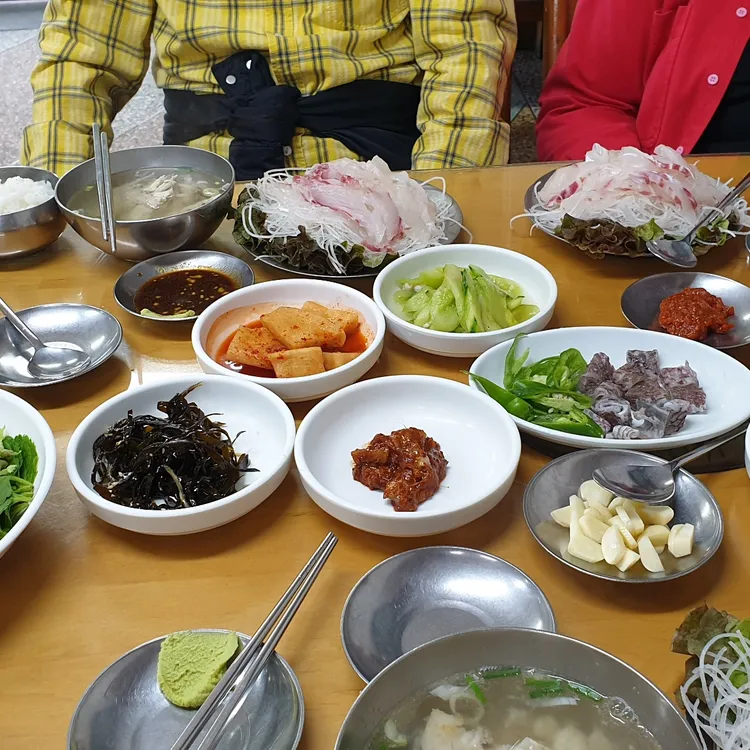 부산명물횟집 사진