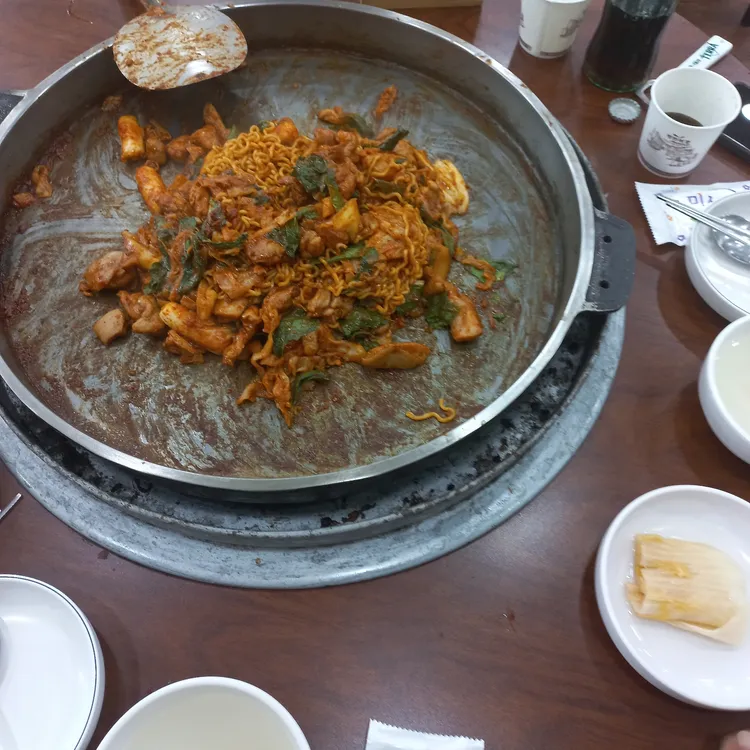 청평호반닭갈비막국수 사진