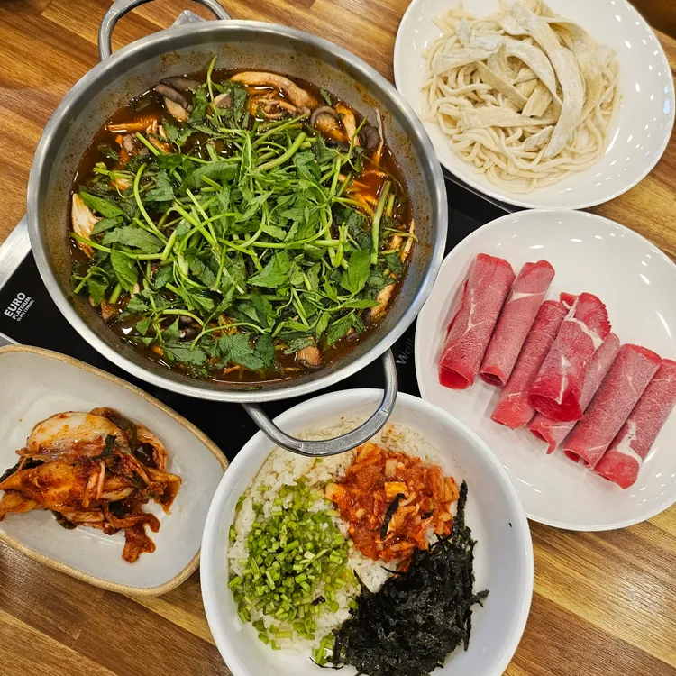 온달해물칼국수 사진