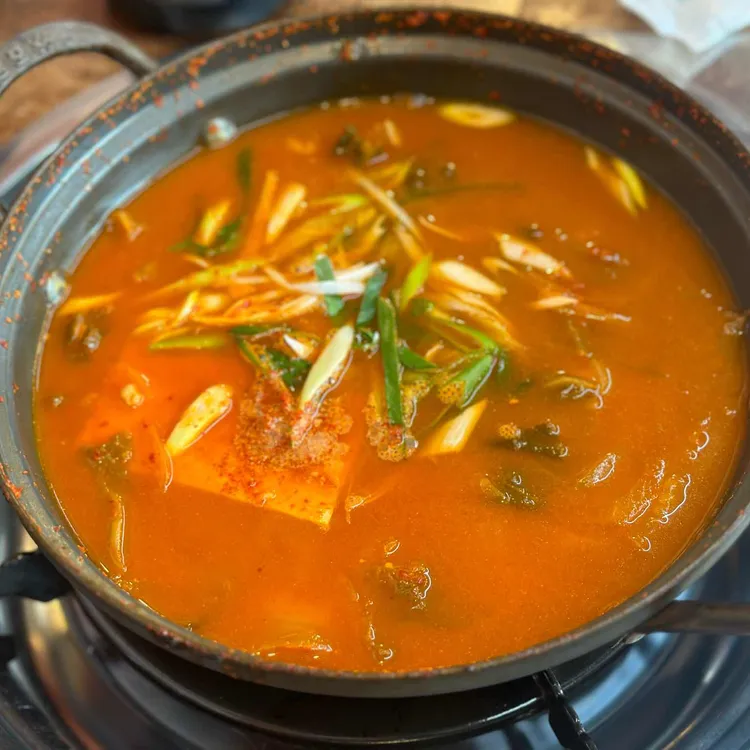 통돼지보쌈김치찌개 사진