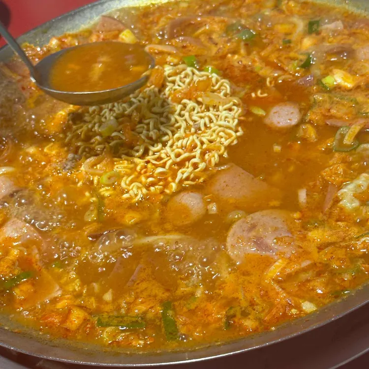 놀부부대찌개 사진