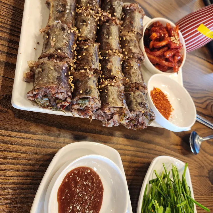 79네 수육국밥&철판 사진