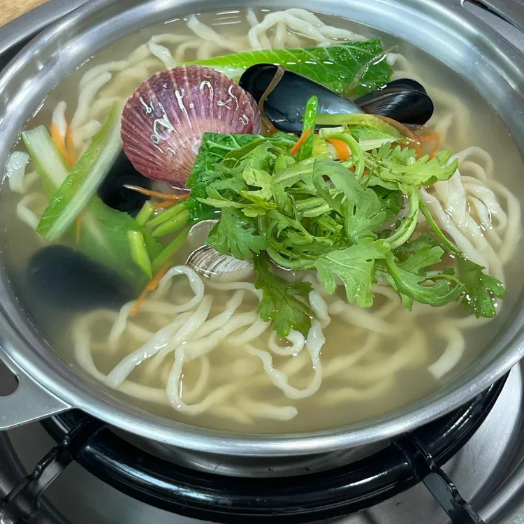 홍이네 샤브 칼국수 사진