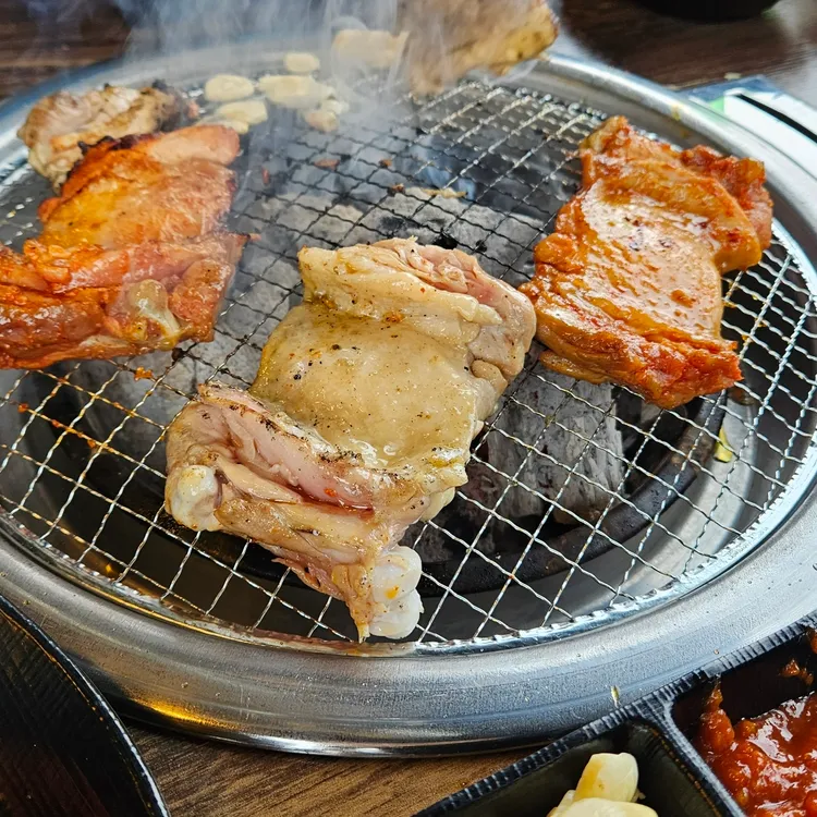 명물숯불닭갈비 사진