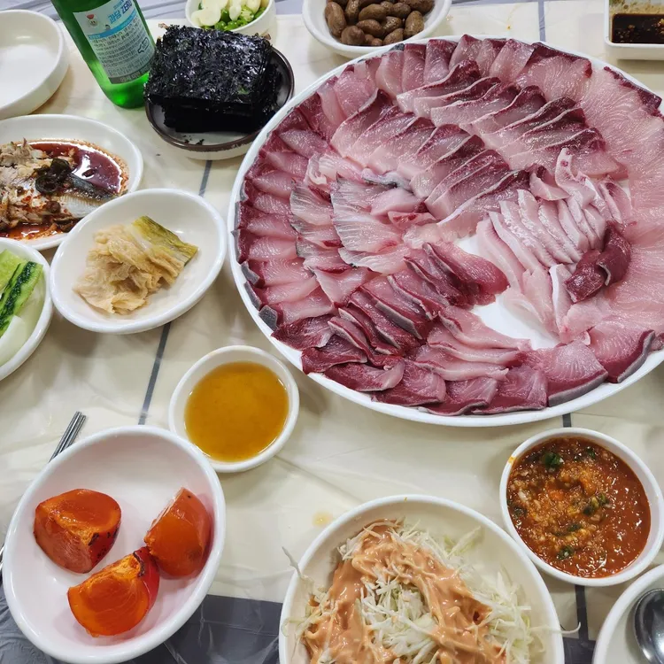 물만난산오징어와해물 사진