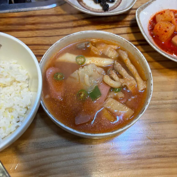 장독대 김치찌개 사진