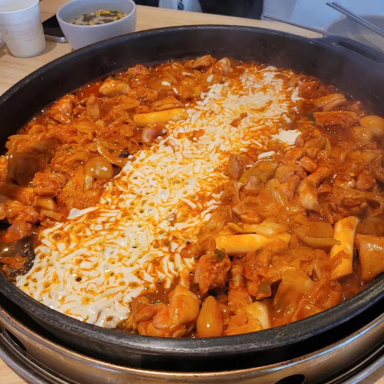 고수닭갈비 사진