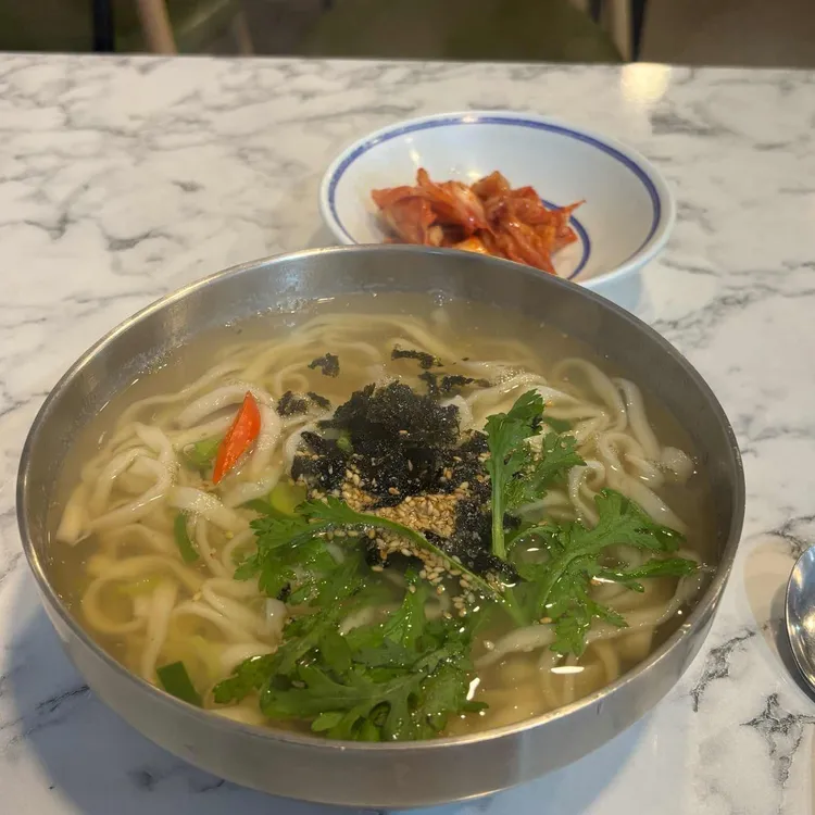 뚱수칼국수 사진