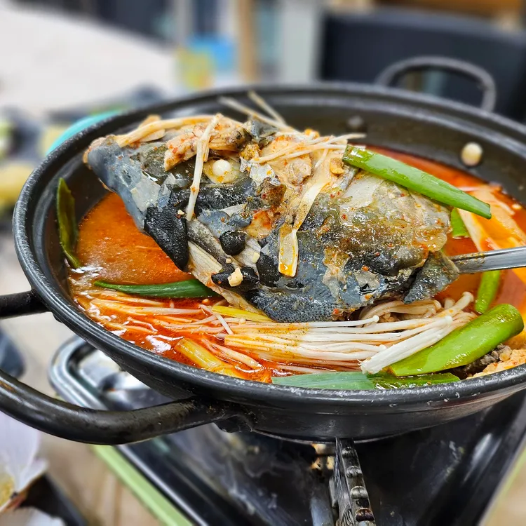 목포 회센터 탕집 사진