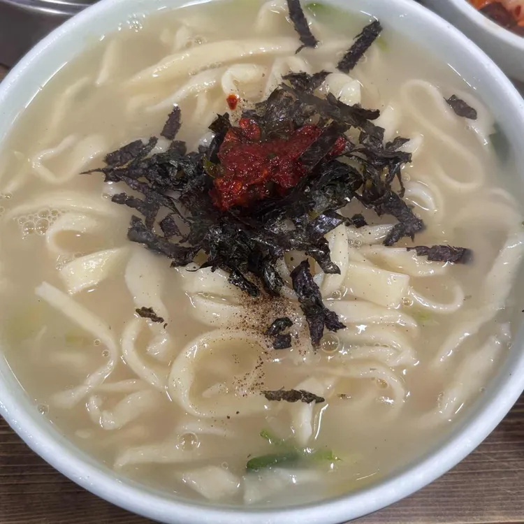 프라자손칼국수 사진