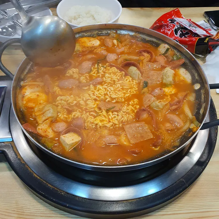 신사부대찌개&품격삼겹살 사진