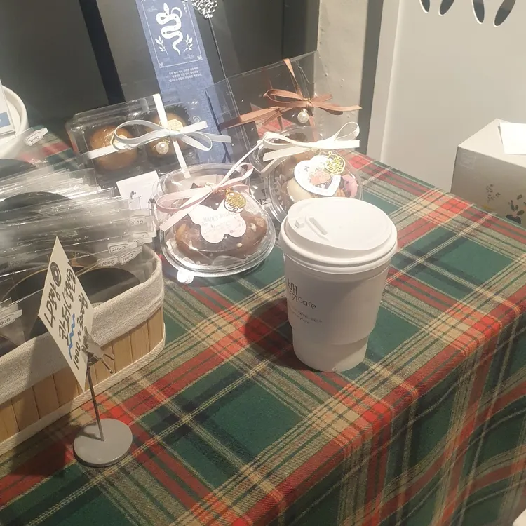 백갤러리 카페 사진