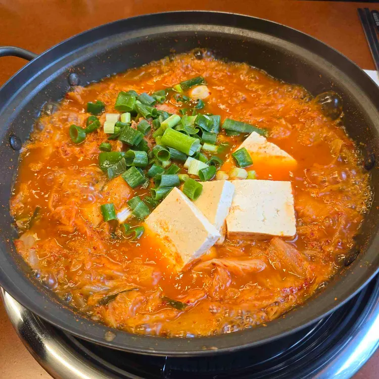 백채김치찌개 사진